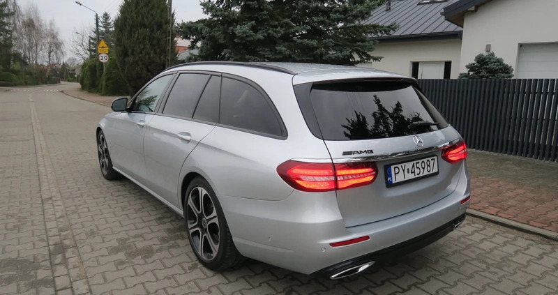 Mercedes-Benz Klasa E cena 107900 przebieg: 139000, rok produkcji 2018 z Poddębice małe 704